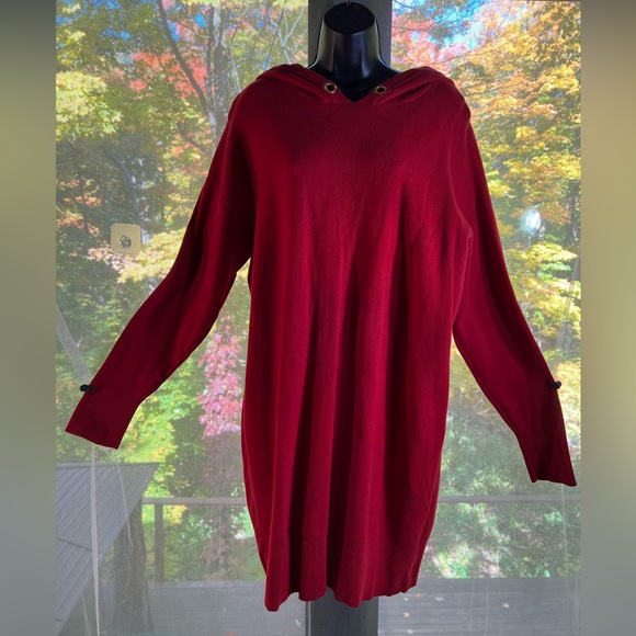 Michael Kors beautiful red color sweater/dress with hoodie. Very comfortable L - Picture 3 of 10